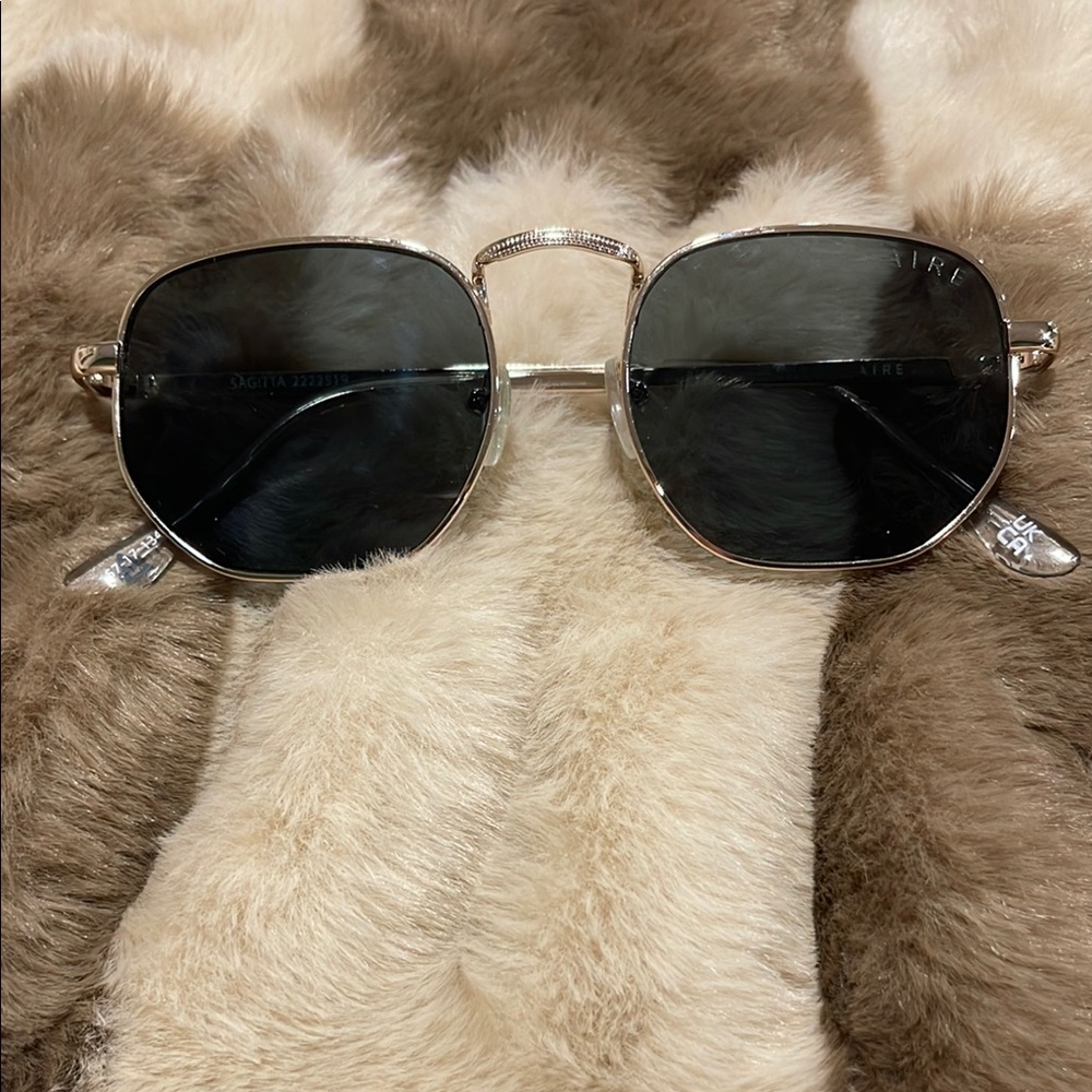 AIRE Sagitta Sunglasses